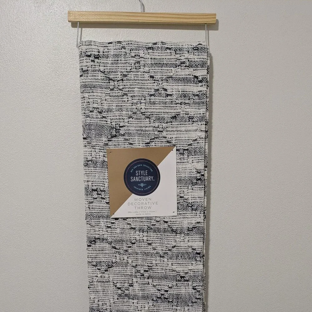 Style Sanctuary Woven Throw Blanket - NWT